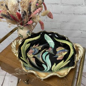 Saladier anses torsadées céramique émaillée noire vintage motifs poissons