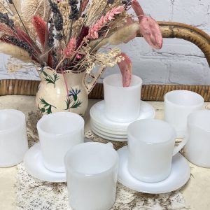 Lot 7 tasses à café et soucoupes vintage Nestlé