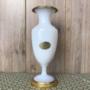 Vase en opaline cristallerie de Sèvres
